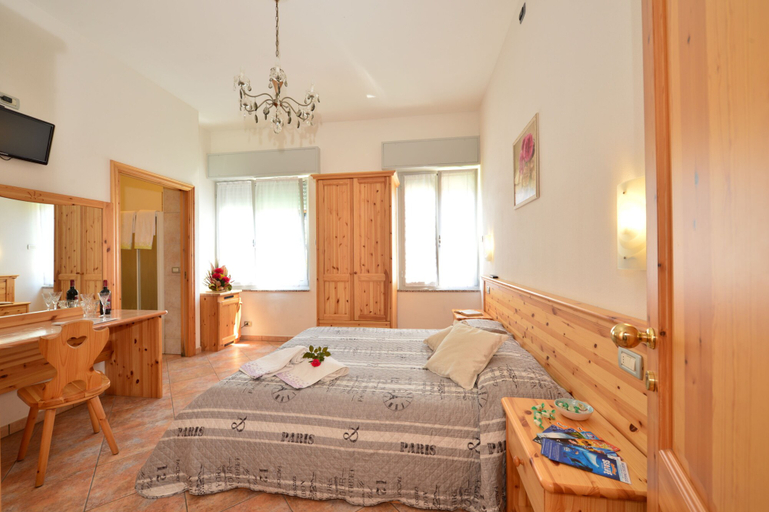 Bedroom 2, CAMERE DA MIRELLA, Verona