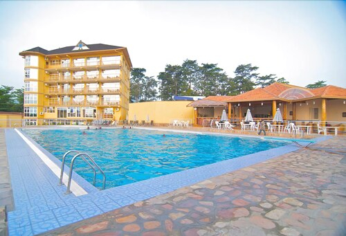 Star Hotel, Ngagara
