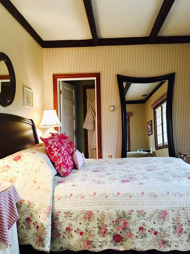 Bedroom 3, Meadow Creek Mountain Lodge and Event Center, Jefferson