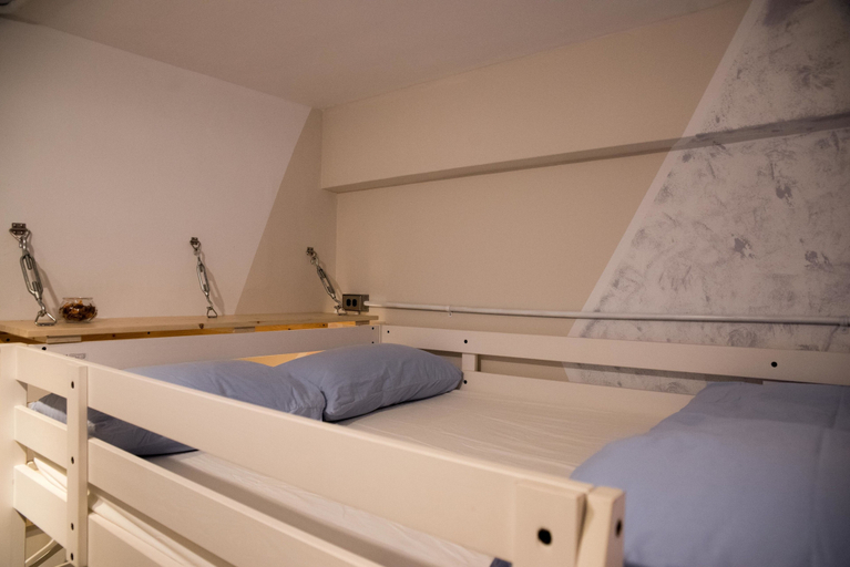 Bedroom 3, Kuang Kuang Hostel, Taichung