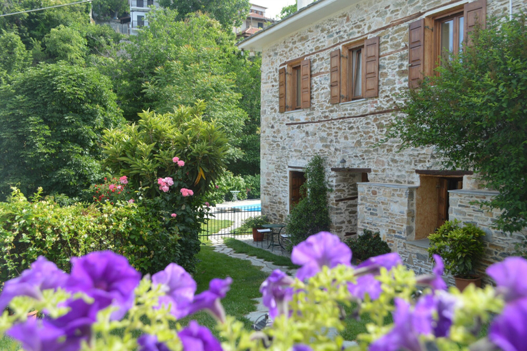 Exterior & Views 2, Triantafillies Traditional Hotel, Thessaly