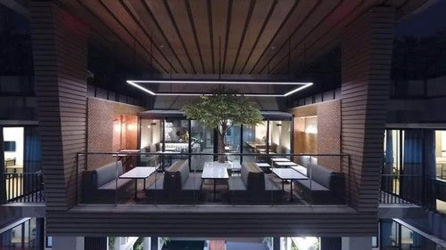 Mii Hotel, Prawet