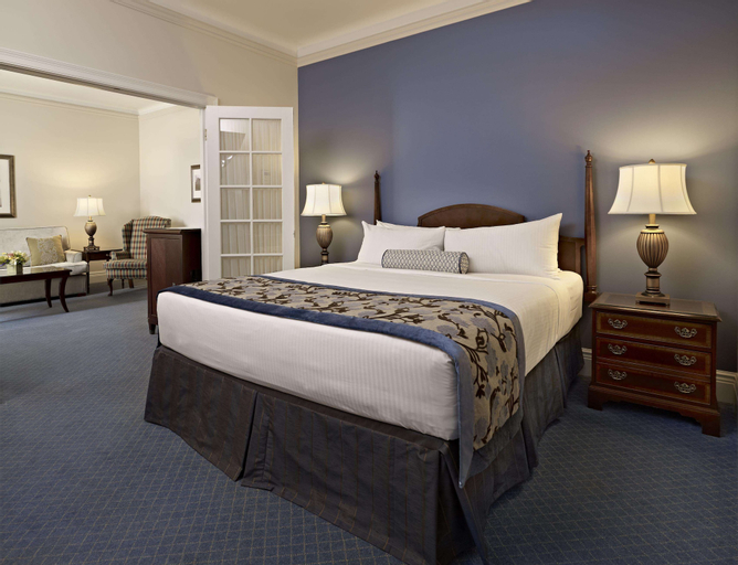 Fairmont Hotel Macdonald, Division No. 11