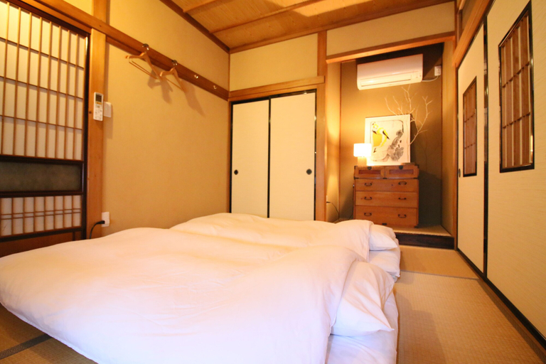Bedroom 2, Hostel Fish In A River, Takayama
