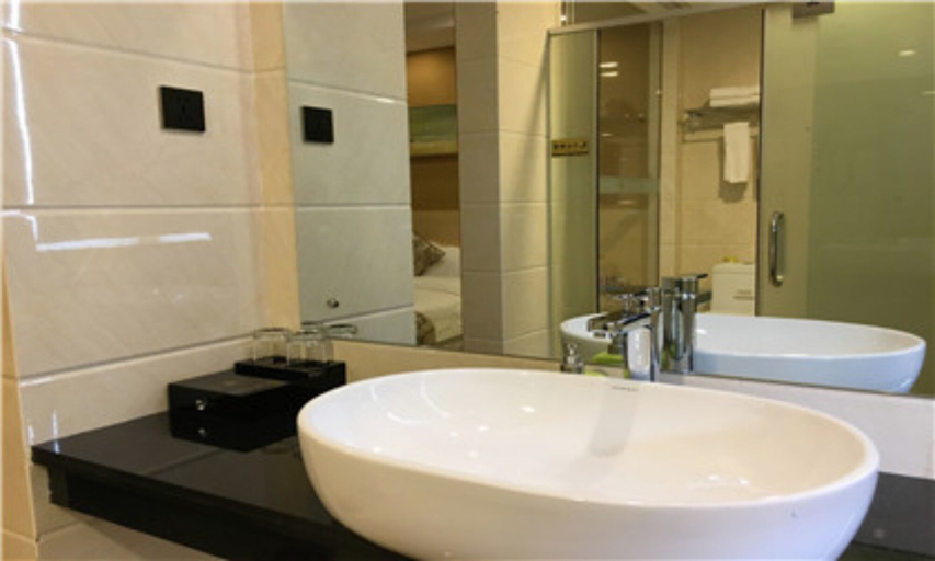 Bathroom 3, SB Junying Hotel, Jiangmen