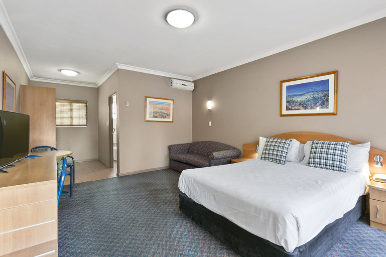 Bedroom 5