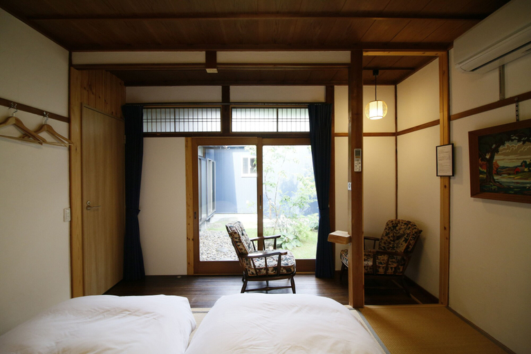 Bedroom 4, Hostel Fish In A River, Takayama