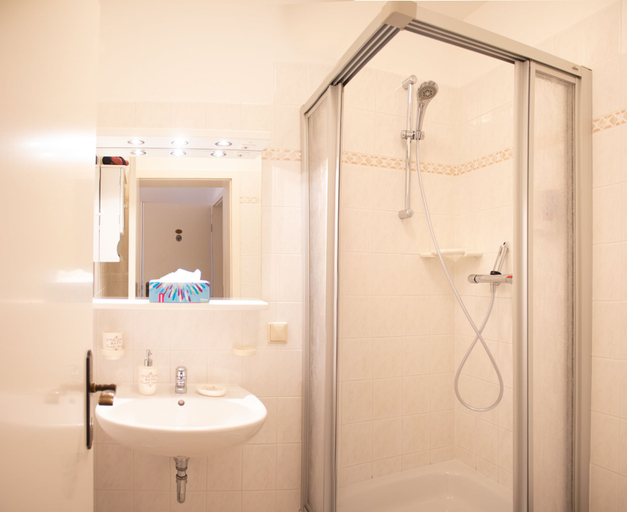 Bathroom 5, Hotel & Restaurant zur Post, Harz