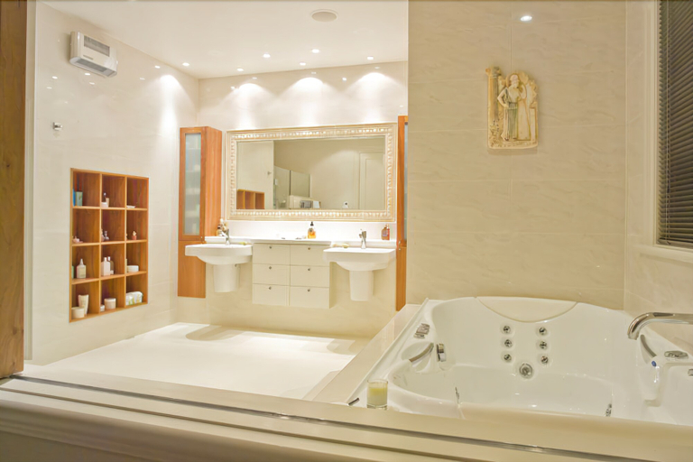 Bathroom, Sapphire Ridge, Manukau