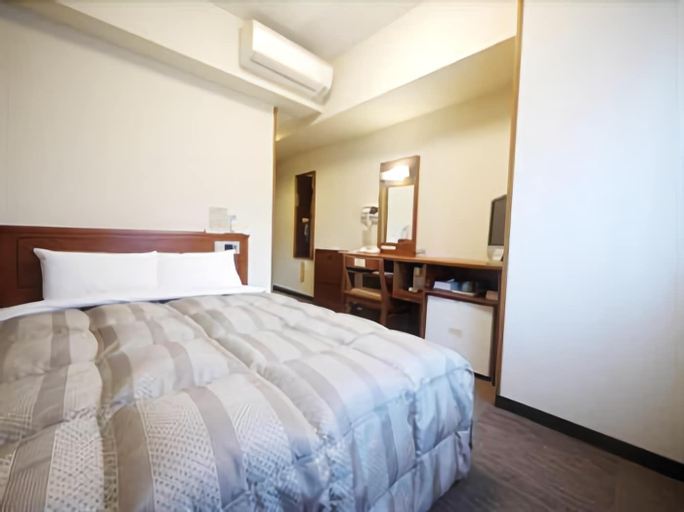 Hotel Route-Inn Tosu Ekimae, Tosu