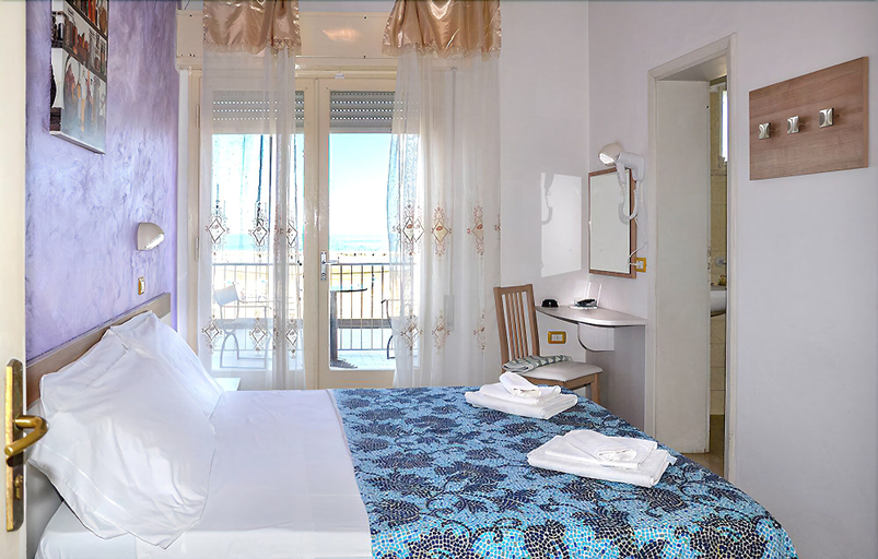 Bedroom 4, Hotel Nautic, Rimini