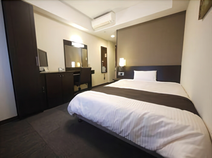 Hotel Route-Inn Tosu Ekimae, Tosu