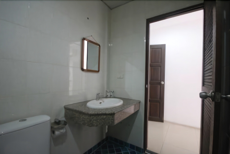 Bathroom 4, Orange Hotel, Pulau Phuket