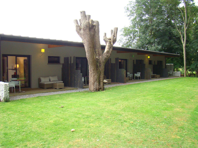 Exterior & Views 2, Le Parc Du Chateau, Marne