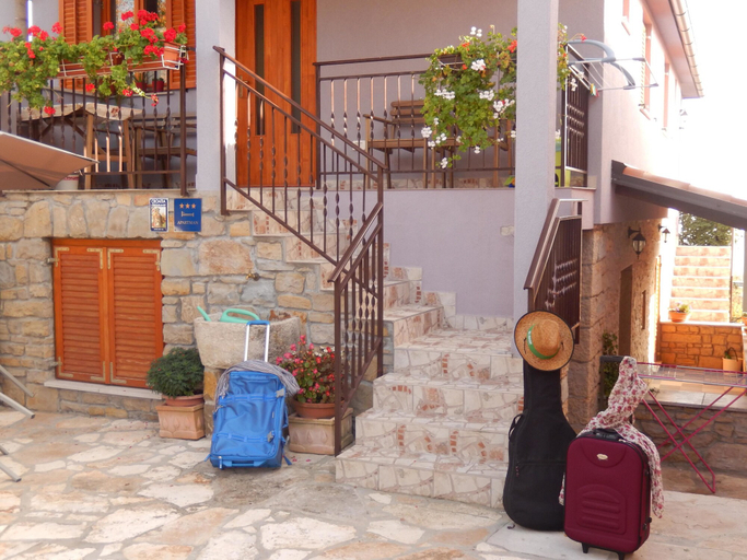Public Area, Apartments Sveti Leonard, Oprtalj