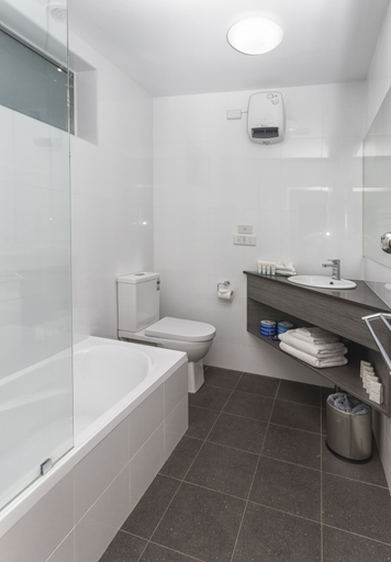 Bathroom 5, Comfort Resort Leura Gardens, Blue Mountains