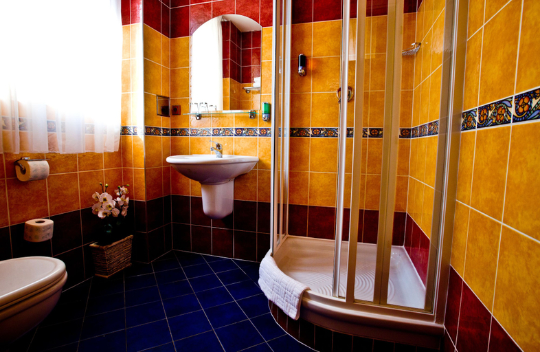Bathroom 4, Hotel William, Praha 1