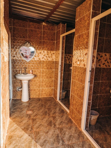Bathroom 3, Wadi Rum Moon Camp, Aqaba
