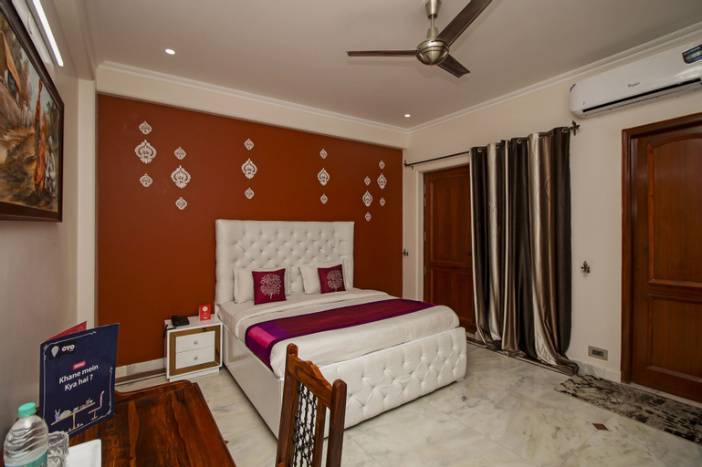 OYO 8430 Absin Hospitality, Gautam Buddha Nagar