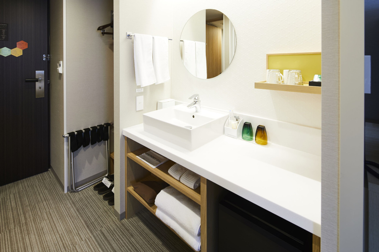 Bathroom 26