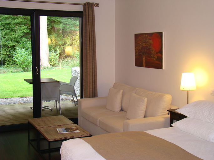 Bedroom 3, Le Parc Du Chateau, Marne