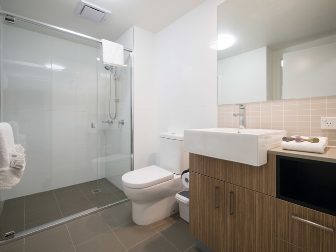 Bathroom 19