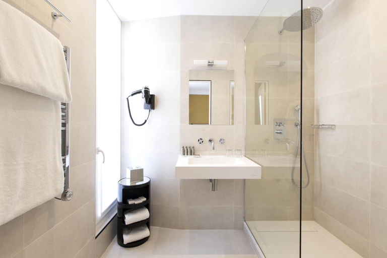 Bathroom 4, Hotel Mathis, Paris