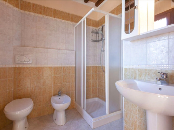 Bathroom, Al Castelluccio, Pisa