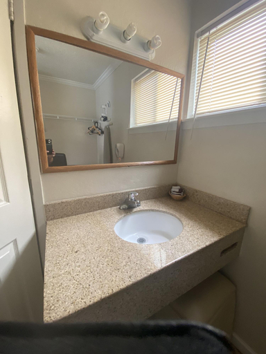Bathroom 5, Stateline Economy Inn, El Dorado