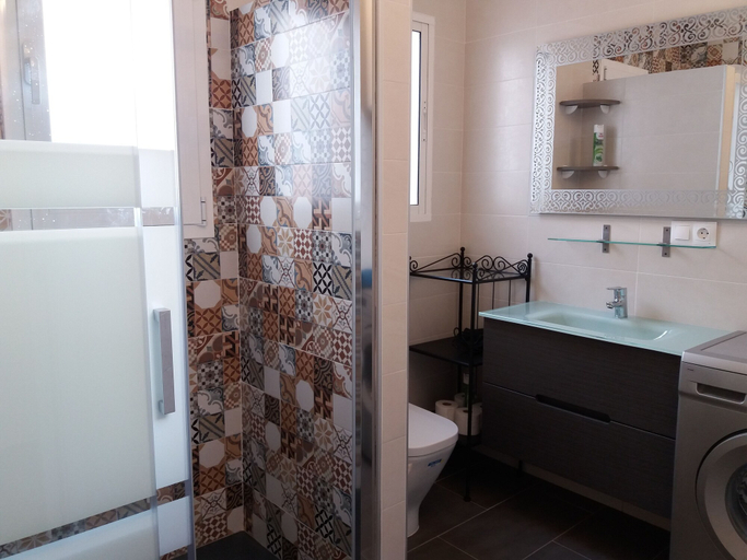 Bathroom 4, Apartment Larga, Málaga