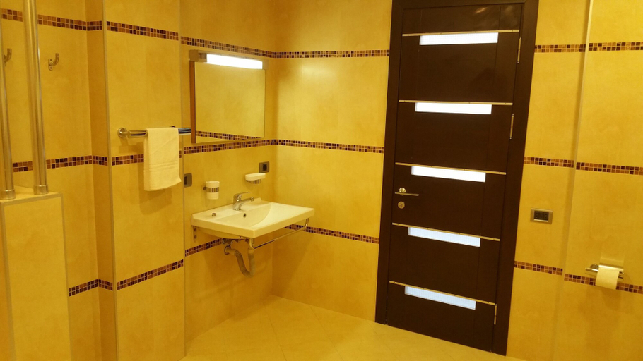 Bathroom 4, Baku Sea View Hotel, Baku