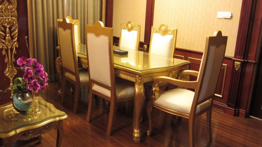 Dining Room 29