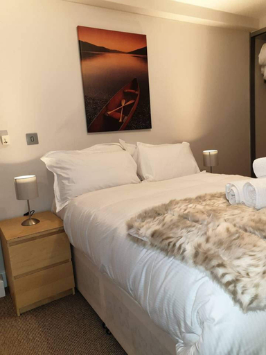 Bedroom 3, Birmingham Garnet, 3 Bedroom Apartment, Birmingham