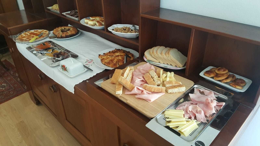 Food & Drinks 5, B&B Querceto, Florence