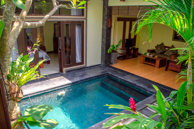 Swimming Pool 21