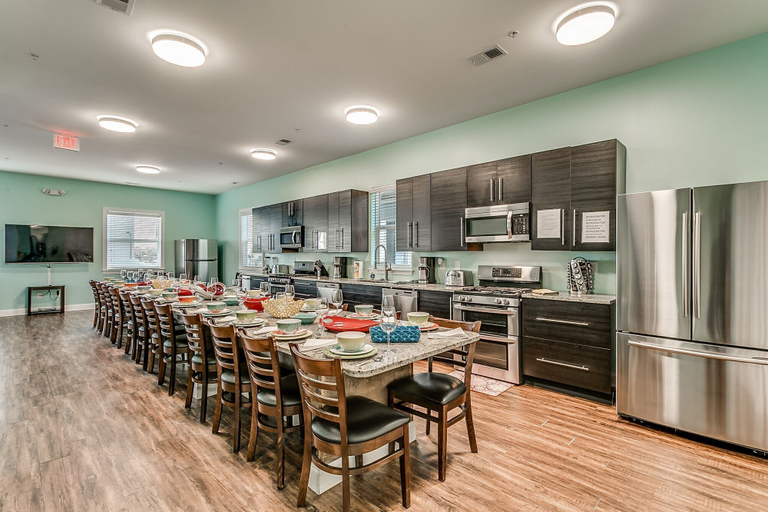 Food & Drinks, Together Resorts Cherry Grove Resort at I 207 54th, Horry
