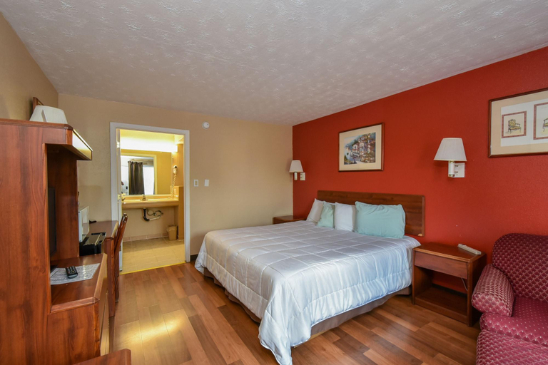 Bedroom 4, Americas Best Value Inn and Suites Williamstown, Grant