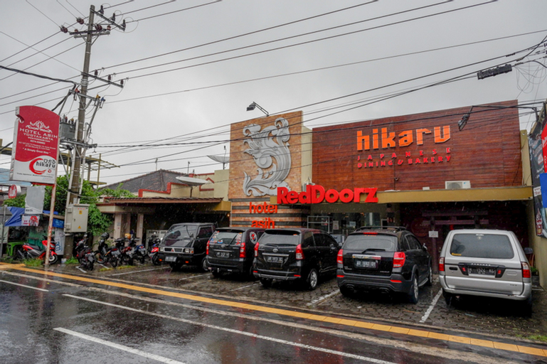 Exterior & Views 2, RedDoorz Plus @ Hotel Asih UNY, Yogyakarta