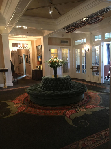 Public Area 2, Columbia Gorge Hotel And Spa, Hood River
