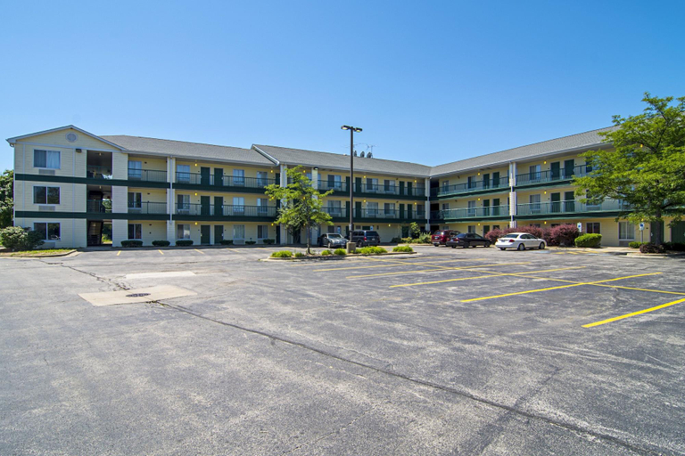 Crossland Economy Studios - Chicago - Waukegan, Lake
