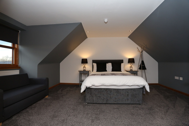 Bedroom 3, Hotel Square, Moray