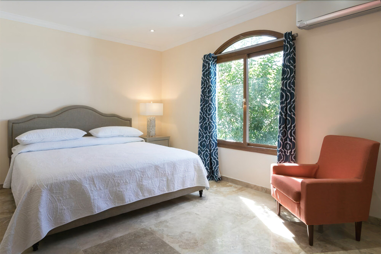 Bedroom 4, Villa Vittoria