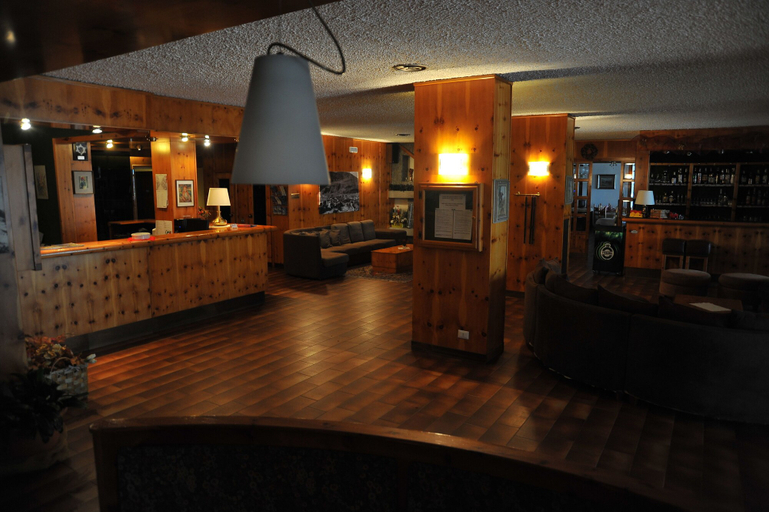 Public Area 2, Hotel Nazionale, Sondrio
