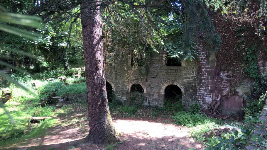 Public Area 2, Le Vieux Moulin, Ille-et-Vilaine