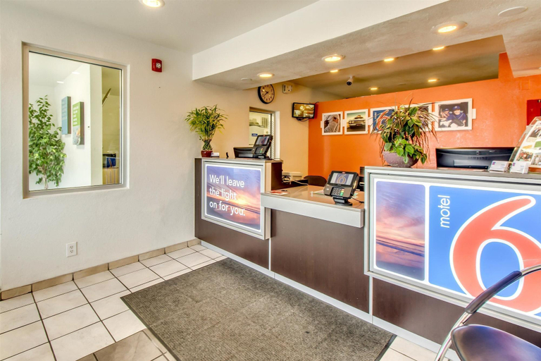 Public Area 3, Motel 6 Venice, FL, Sarasota