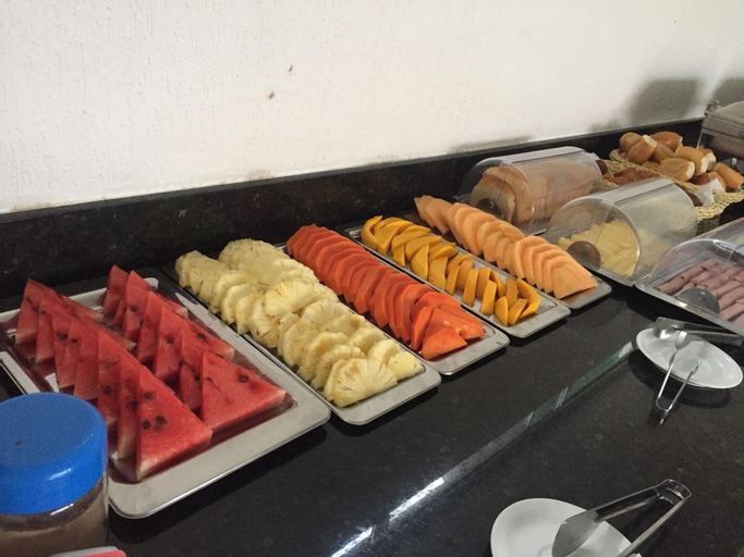 Food & Drinks 6