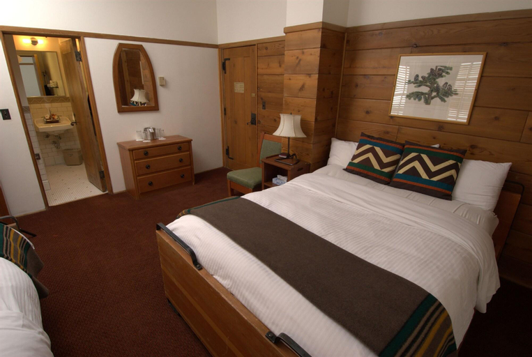 Bedroom 3, Timberline Lodge, Clackamas
