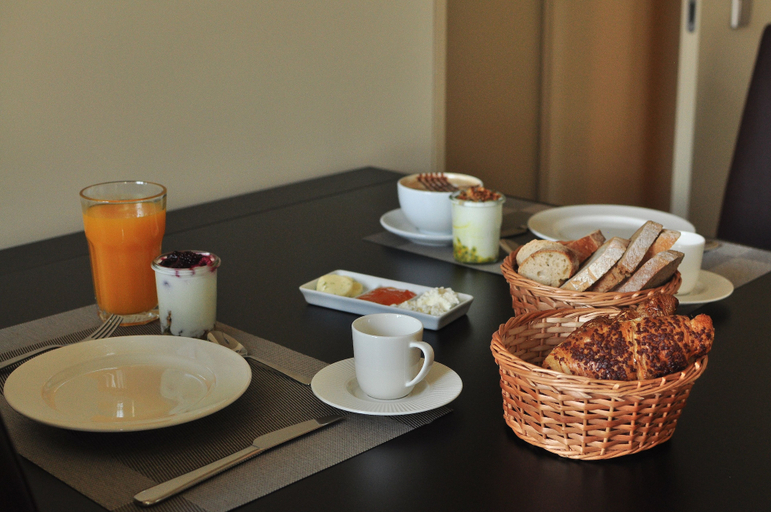 Food & Drinks 5, Lisbon Finestay 8 Building Apartments, Lisbon
