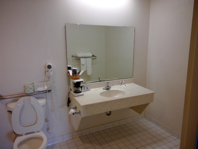 Bathroom 4, Americas Best Value Inn Kinston, Lenoir