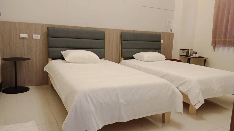 Bedroom 6